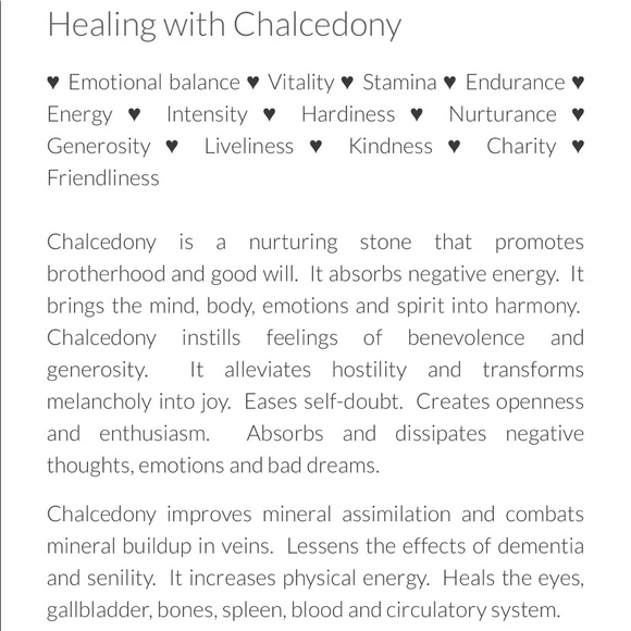 Chalcedony heart crystals bundle - Picture 3 of 7